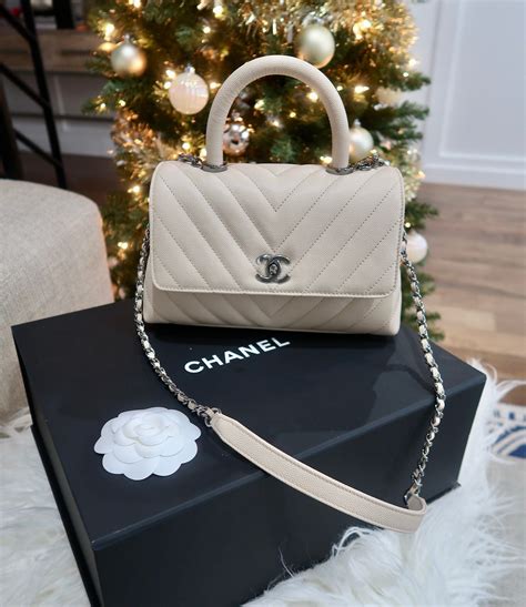 chanel flap bag with top handle burgundy|25cm Chanel flap bag.